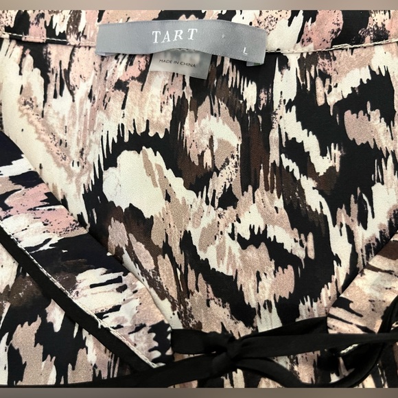 Tart- Long Sleeve Blouse Size Large - Picture 8 of 16